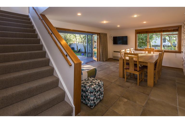 Photo of property in 261 Eastern Terrace, Sydenham, Christchurch, 8023