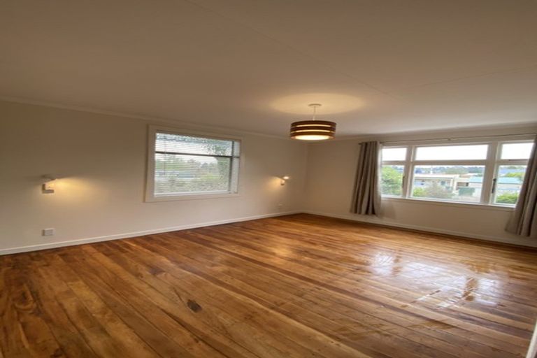 Photo of property in 13 Meadow Street, Lumsden, 9730