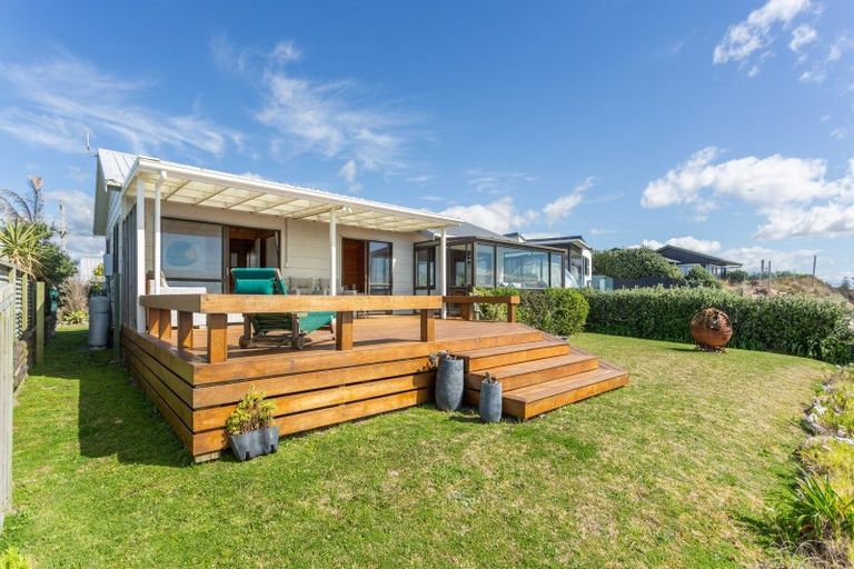 Photo of property in 171 Pukehina Parade, Pukehina, 3189