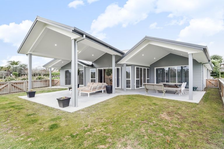 Photo of property in 27 Holmwood Park Drive, Morrinsville, 3300