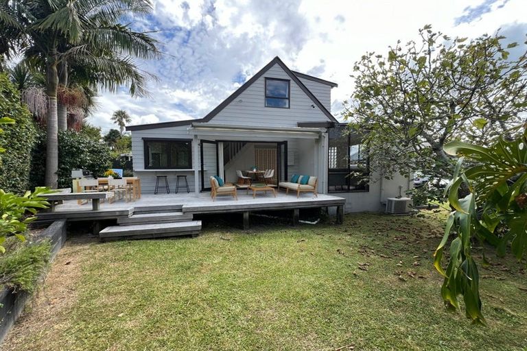 Photo of property in 1/62 Beresford Street, Bayswater, Auckland, 0622