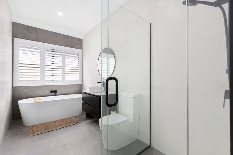 Photo of property in 37 Bannister Street, Jacks Point, Queenstown, 9371