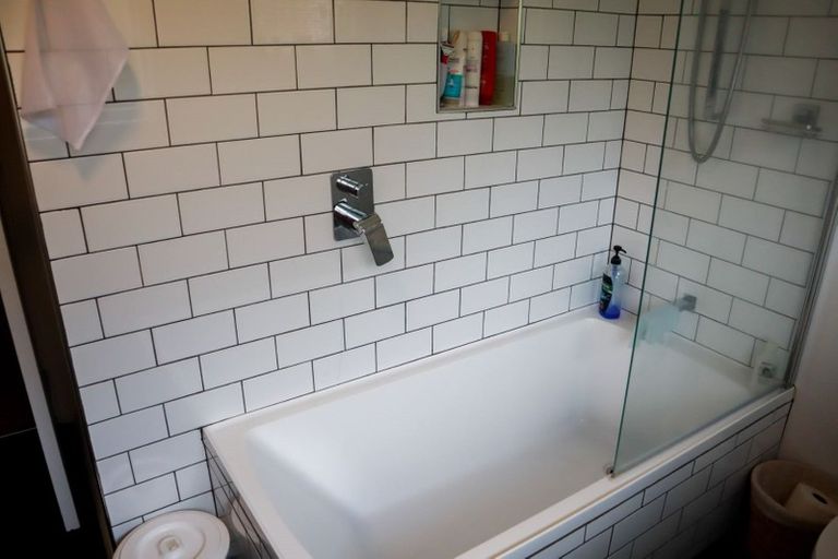 Photo of property in 2/39 Parklands Drive, Huntsbury, Christchurch, 8022