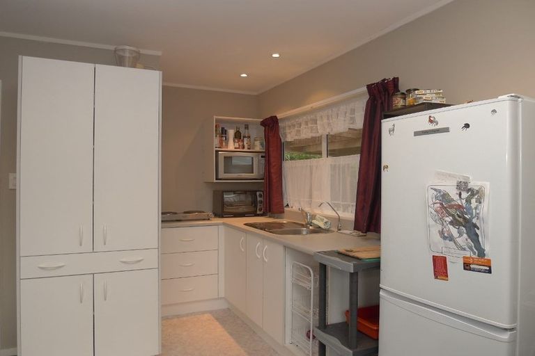 Photo of property in 64 Leinster Avenue, Raumati South, Paraparaumu, 5032