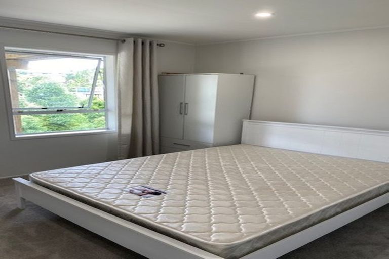 Photo of property in 40 Colmar Road, Mellons Bay, Auckland, 2014