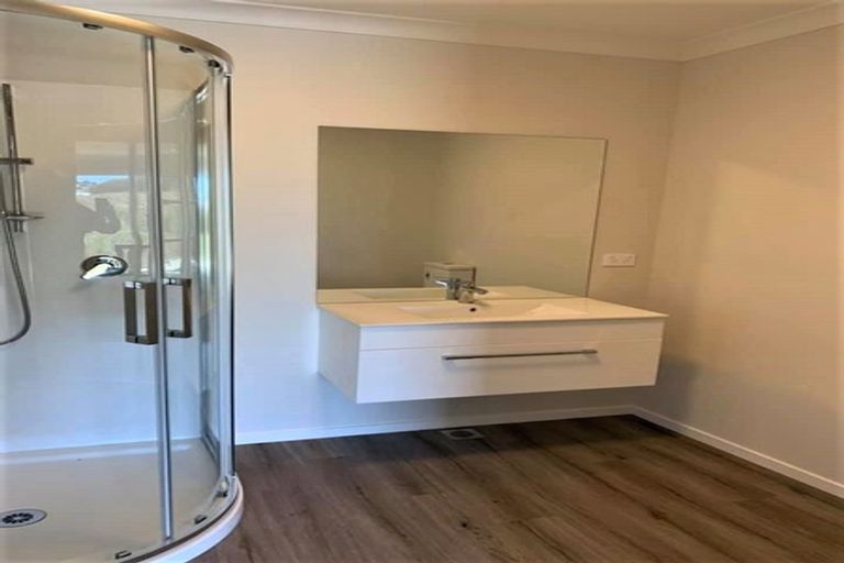 Photo of property in 7 Karearea Avenue, Kenepuru, Porirua, 5022