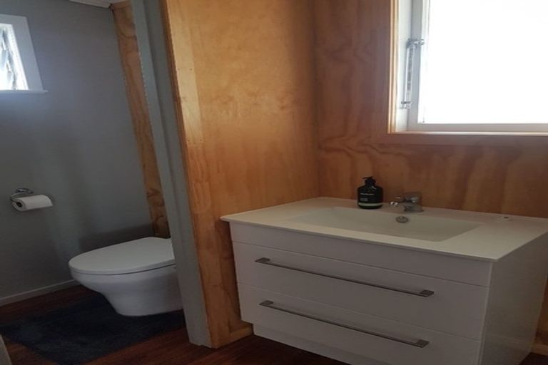 Photo of property in 7 Messenger Terrace, Oakura, 4314