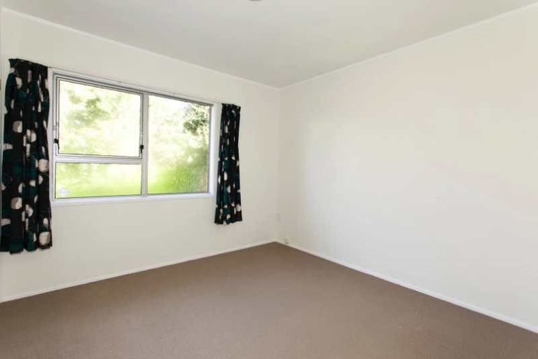 Photo of property in 1/23 Parr Terrace, Castor Bay, Auckland, 0620