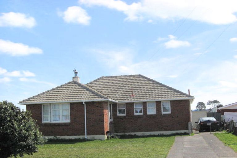 Photo of property in 12 Maire Street, Gonville, Whanganui, 4501