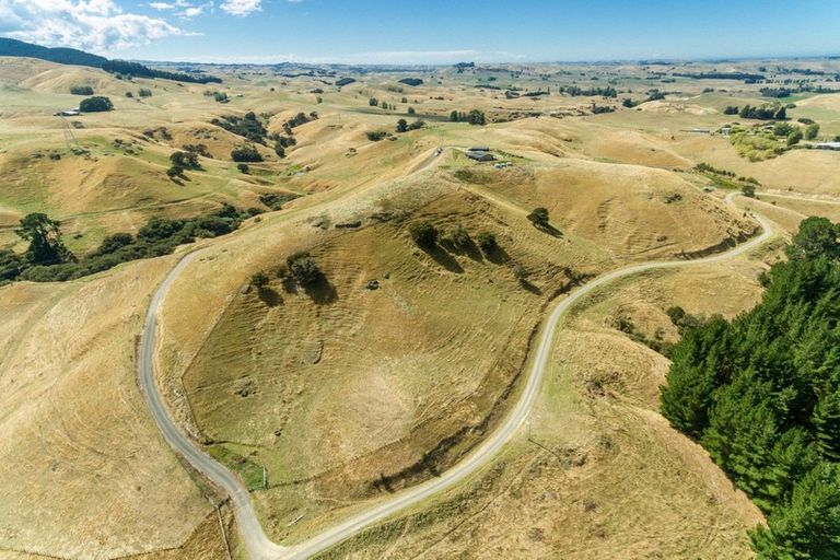 Photo of property in 1290 Taihape Road, Sherenden, Hastings, 4179
