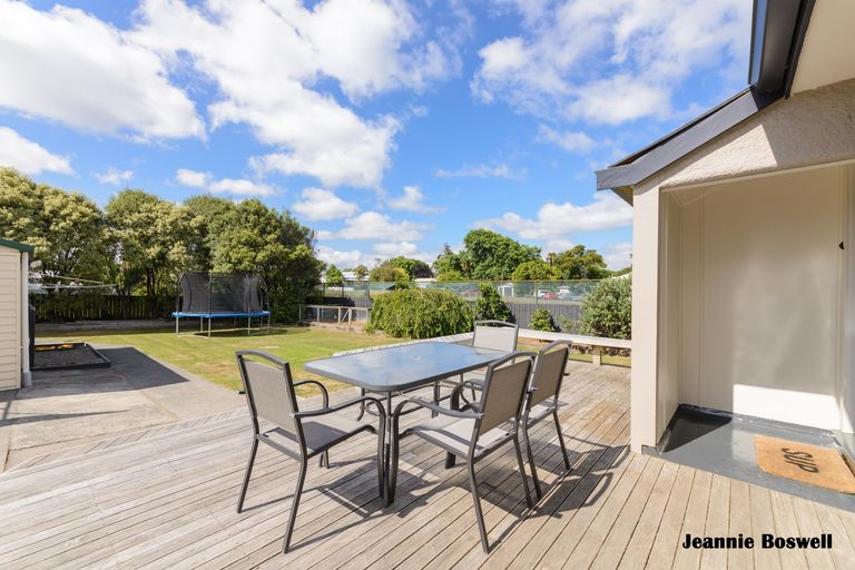 Photo of property in 600 Featherston Street, Roslyn, Palmerston North, 4414