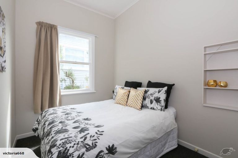 Photo of property in 296 Karori Road, Karori, Wellington, 6012