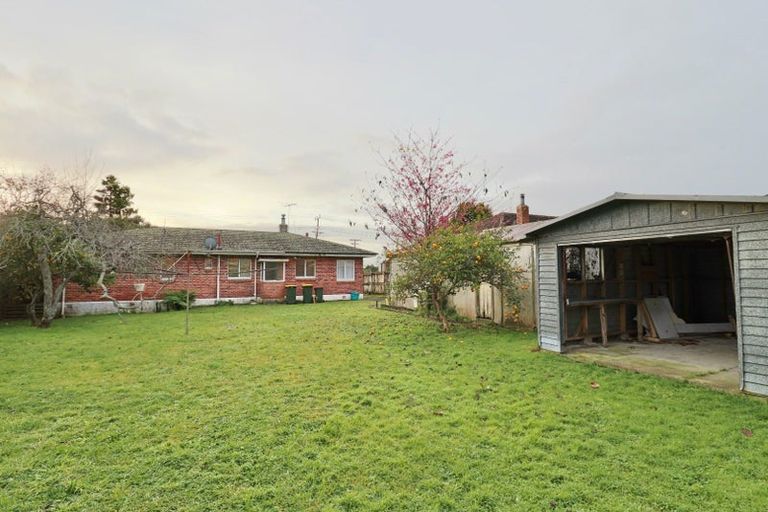 Photo of property in 17 Clevedon Road, Papakura, 2110