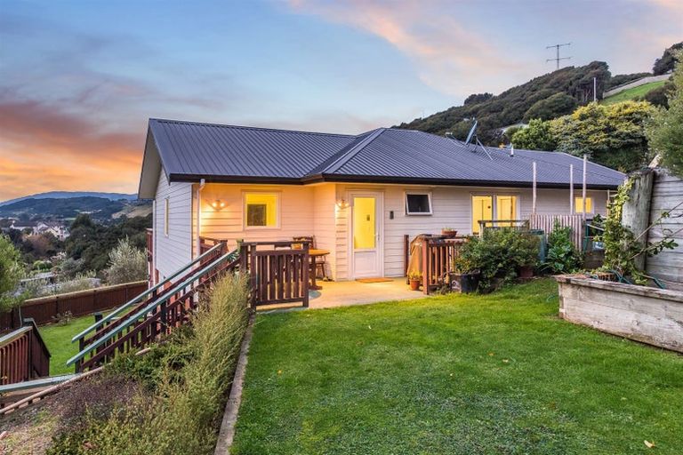 Photo of property in 9 Botany Lane, Whitby, Porirua, 5024