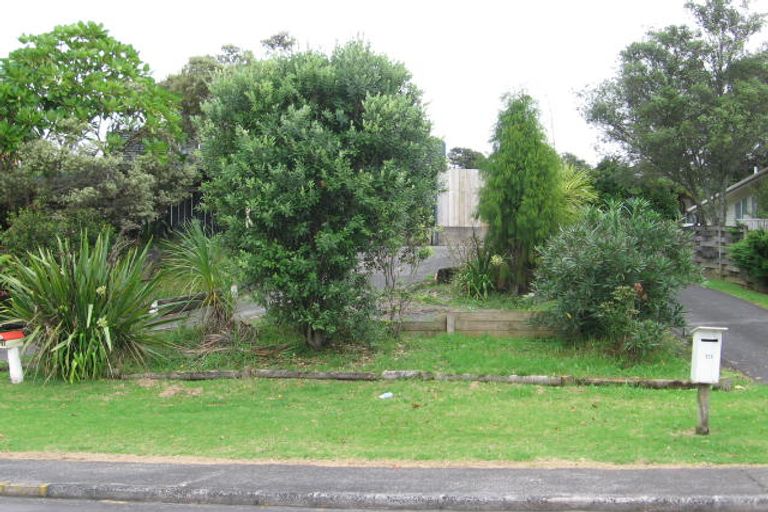 Photo of property in 10 Stallard Place, Glen Eden, Auckland, 0602
