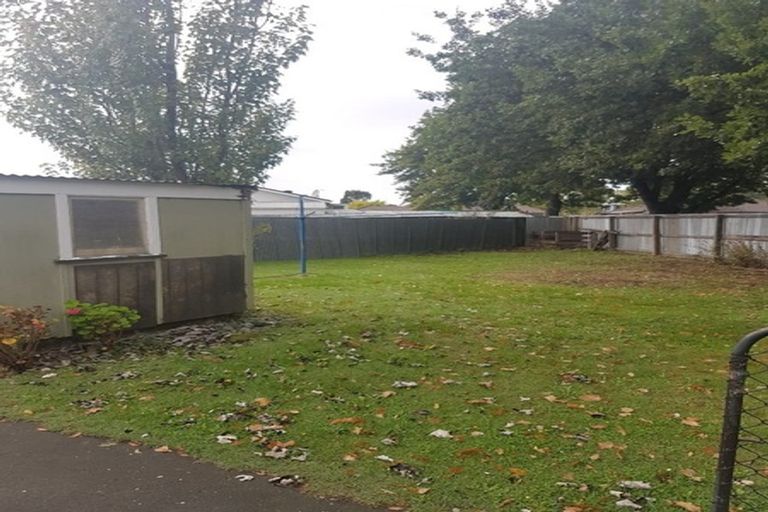 Photo of property in 59 Momorangi Crescent, Redwood, Christchurch, 8051