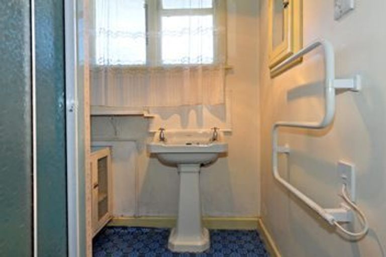 Photo of property in 11 Curletts Road, Sockburn, Christchurch, 8042