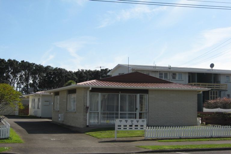 Photo of property in 2/36 Hine Street, New Plymouth, 4310