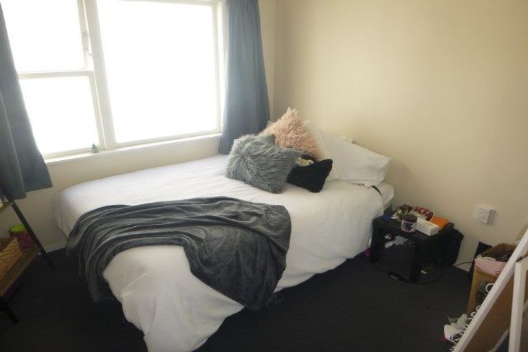 Photo of property in 4 Central Terrace, Alicetown, Lower Hutt, 5010