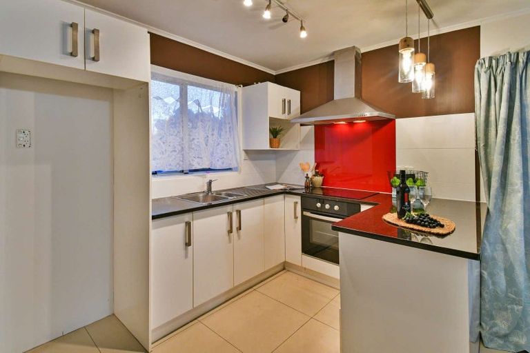 Photo of property in 103 Beaumonts Way, Manurewa, Auckland, 2102