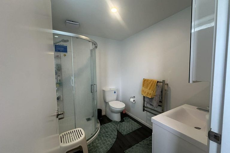 Photo of property in 395 Stokes Valley Road, Stokes Valley, Lower Hutt, 5019