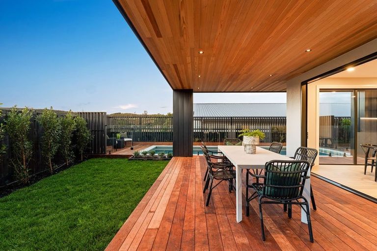 Photo of property in 5 Kotuitui Drive, Wainui, 0992