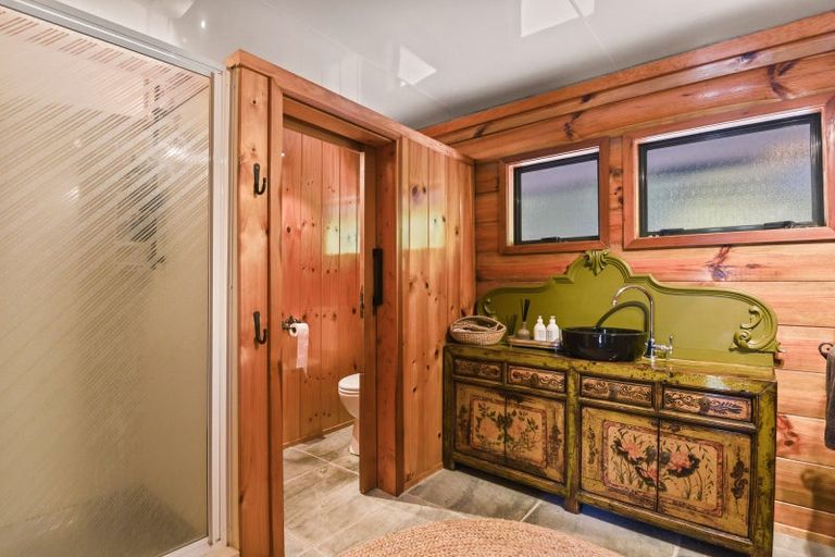 Photo of property in 16 Tombleson Road, Lake Rotoma, Rotorua, 3074