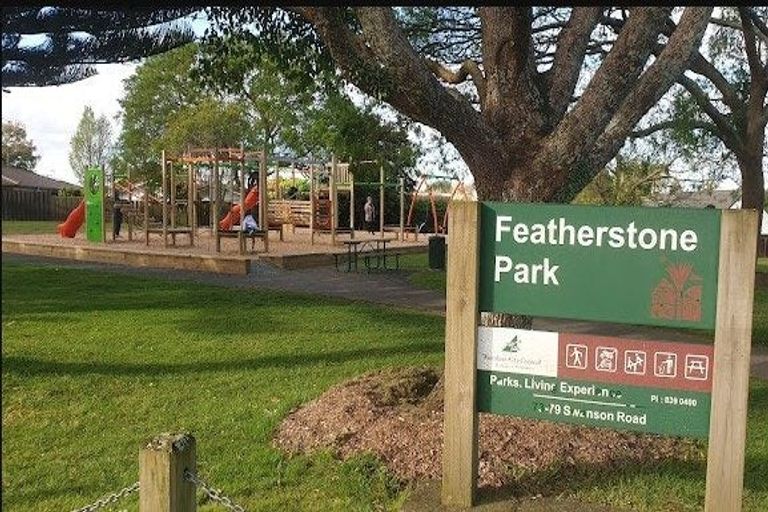 Photo of property in 1 Rathgar Road, Henderson, Auckland, 0610