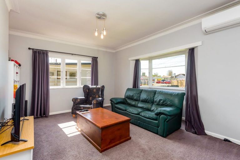 Photo of property in 6 Howden Road, Fairfield, Hamilton, 3214