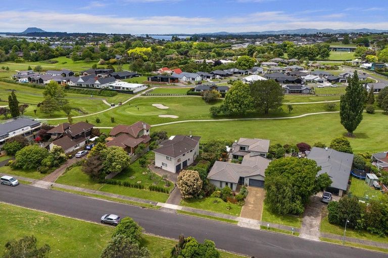 Photo of property in 62 Links View Drive, Omokoroa, 3114