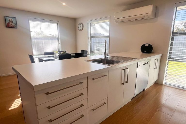 Photo of property in 10 Shale Court, Rolleston, 7614