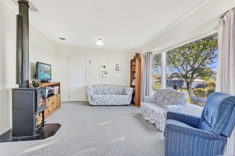 Photo of property in 31 Browning Crescent, Owhata, Rotorua, 3010