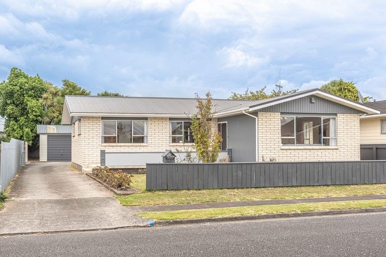 Photo of property in 43 Exeter Crescent, Springvale, Whanganui, 4501