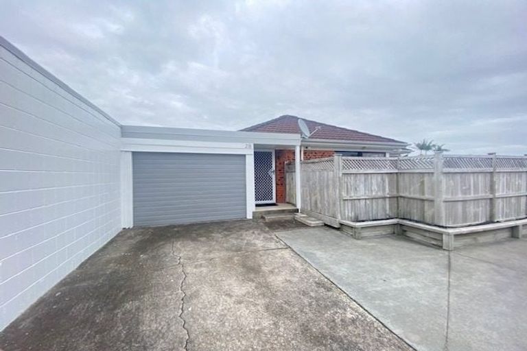 Photo of property in 2/2 Casuarina Road, Half Moon Bay, Auckland, 2012