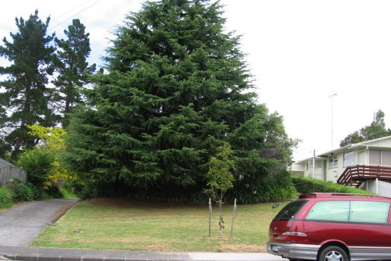 Photo of property in 30 Lauderdale Road, Birkdale, Auckland, 0626
