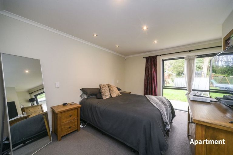 Photo of property in 4 Waicola Drive, Fitzherbert, Palmerston North, 4471