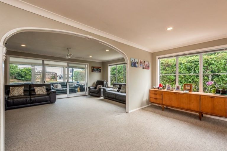 Photo of property in 31 Raumati Road, Raumati Beach, Paraparaumu, 5032