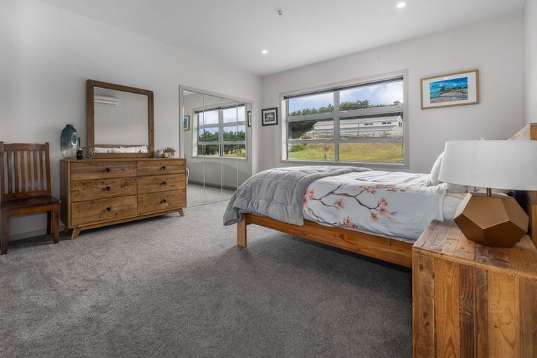 Photo of property in 75b Paremata Haywards Road, Pauatahanui, Porirua, 5381