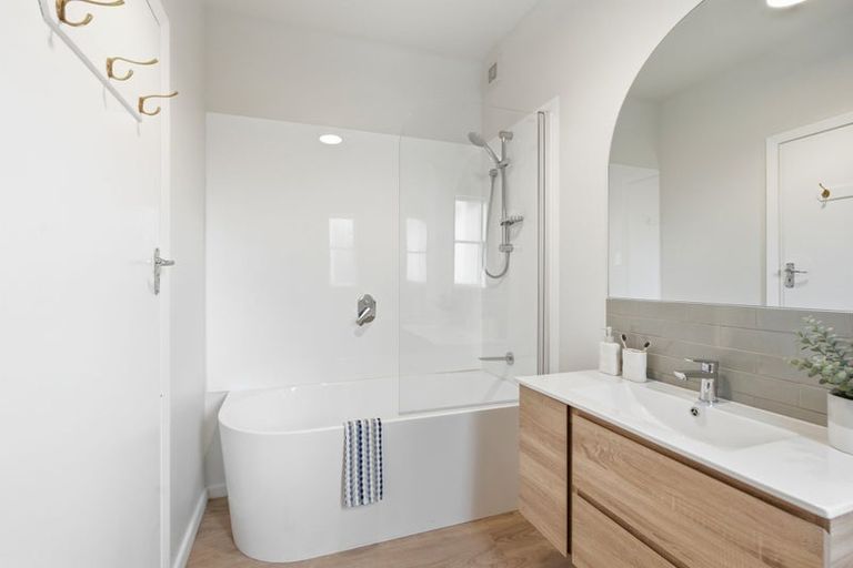 Photo of property in 30 Cowlishaw Street, Avonside, Christchurch, 8061