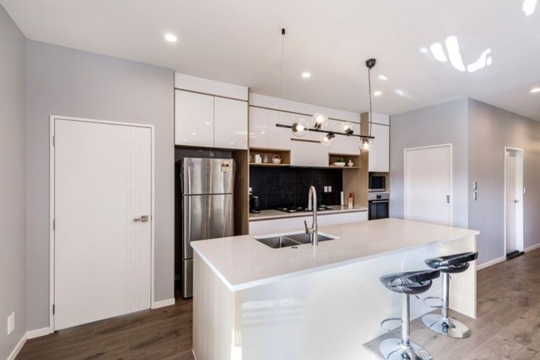 Photo of property in 91 Nobilo Road, Kumeu, 0810