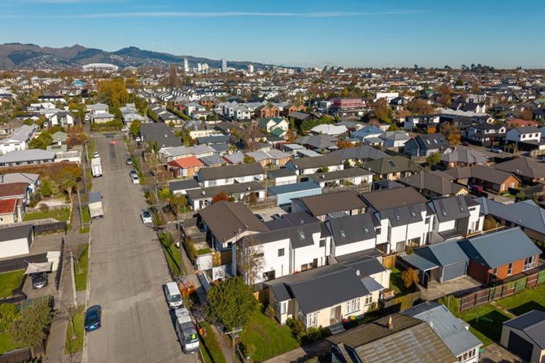 Photo of property in 3/25 Allard Street, Edgeware, Christchurch, 8013