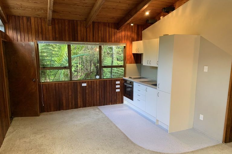 Photo of property in 541b South Titirangi Road, Titirangi, Auckland, 0604