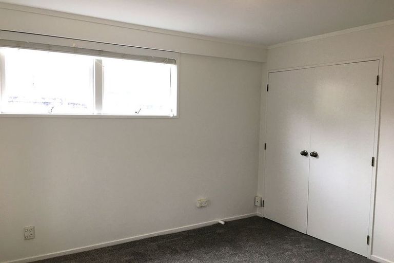 Photo of property in 244 Forrest Hill Road, Forrest Hill, Auckland, 0620