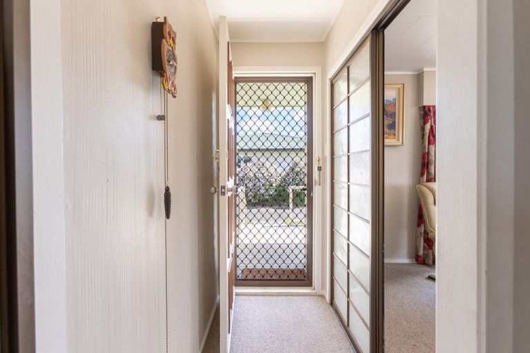 Photo of property in 13 Victoria Avenue, Dannevirke, 4930