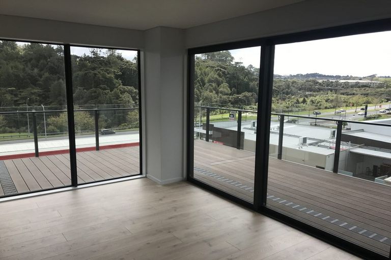 Photo of property in 217/3 Kaipiho Lane, Albany, Auckland, 0632