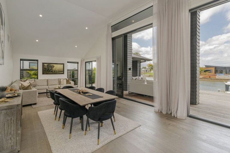 Photo of property in 13 Awatea Drive, Whitianga, 3510