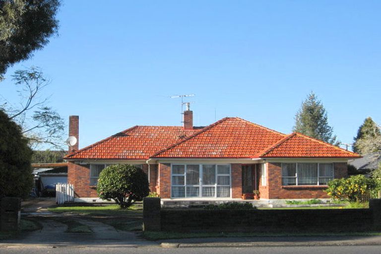 Photo of property in 71 Clevedon Road, Papakura, 2110