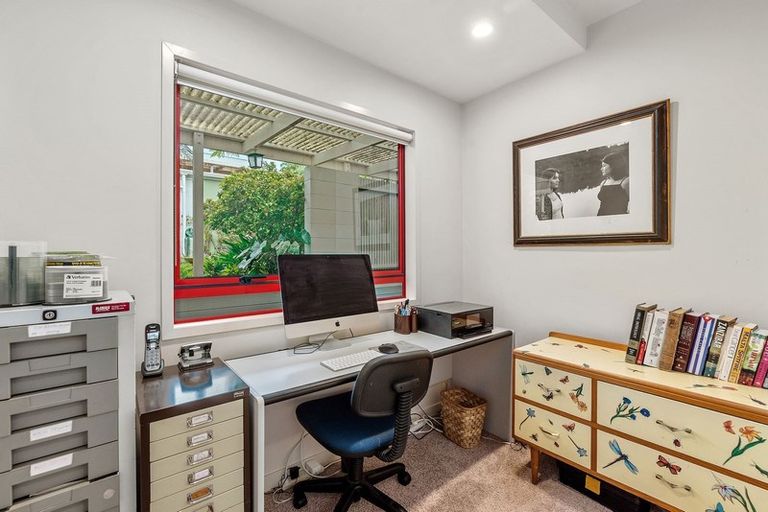 Photo of property in 17 Okura River Road, Okura, Albany, 0792