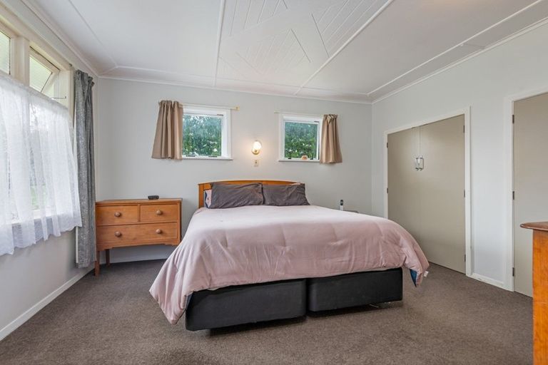 Photo of property in 1078 Kakariki Road, Eketahuna, 4995