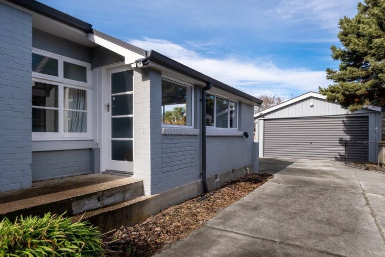 Photo of property in 63 Northcote Road, Northcote, Christchurch, 8052